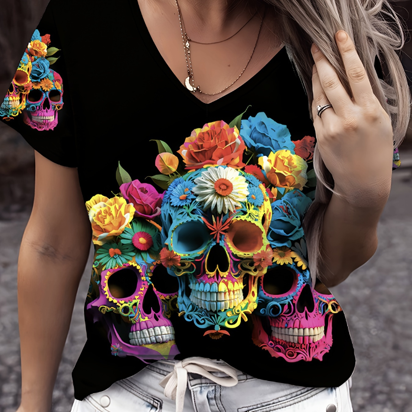 

Floral & Skull Print V-neck T-shirt, Casual Short Sleeve T-shirt For Spring & Summer, Women's Clothing