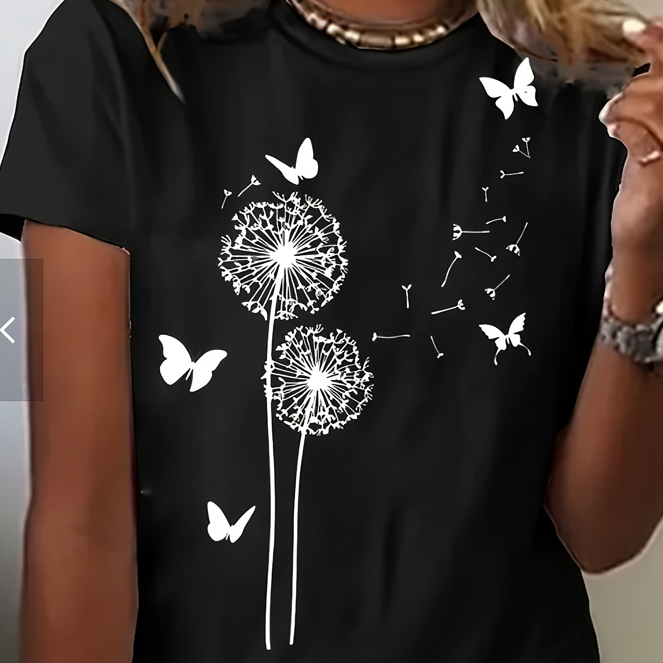 

Plus Size Butterfly & Dandelion Print T-shirt, Casual Short Sleeve Crew Neck Top For Spring & Summer, Women's Plus Size Clothing