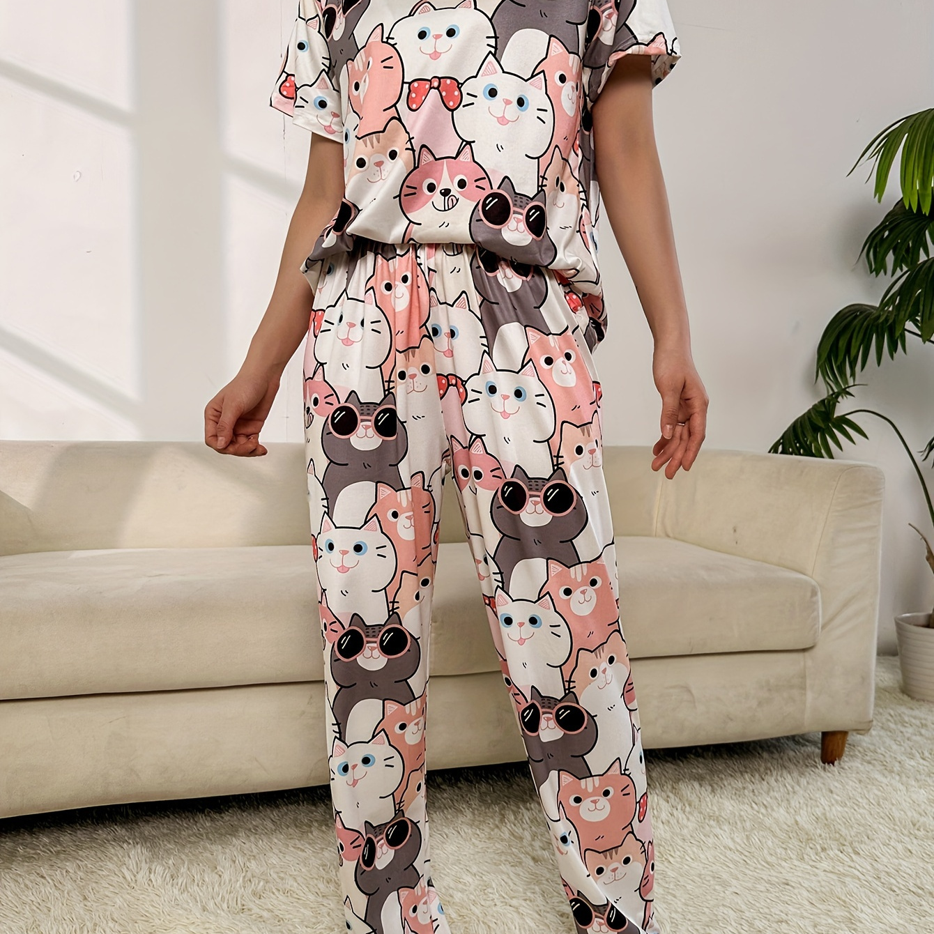 

Women's Allover Cat Print Cute Pajama Set, Short Sleeve Round Neck Top & Pants, Comfortable Relaxed Fit