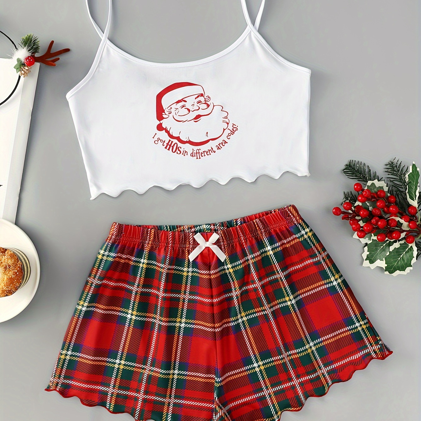 

Christmas Santa Graphic Cami Top And Plaid Print Shorts Pajama Set, 100% Polyester Knit Fabric, Sexy Crew Neck Sleepwear For Adults, Festive All-season Loungewear