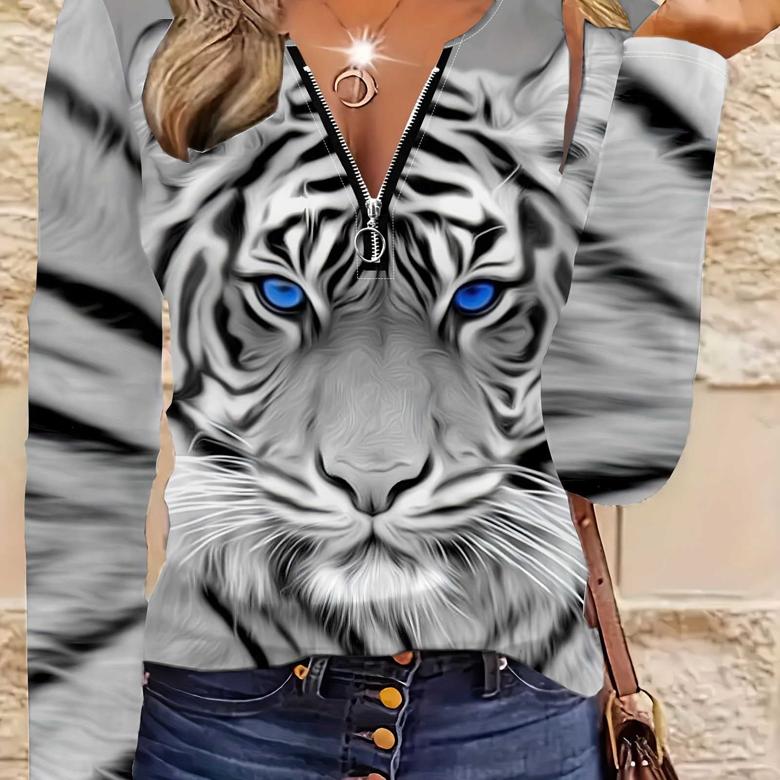 

Animal-themed Pattern With Deep , Featuring A Simple Round Neck And Zippered Long Sleeves. This Spring And Autumn Outdoor Clothing Is A Casual Women's Wear With A 3d Printed Design.