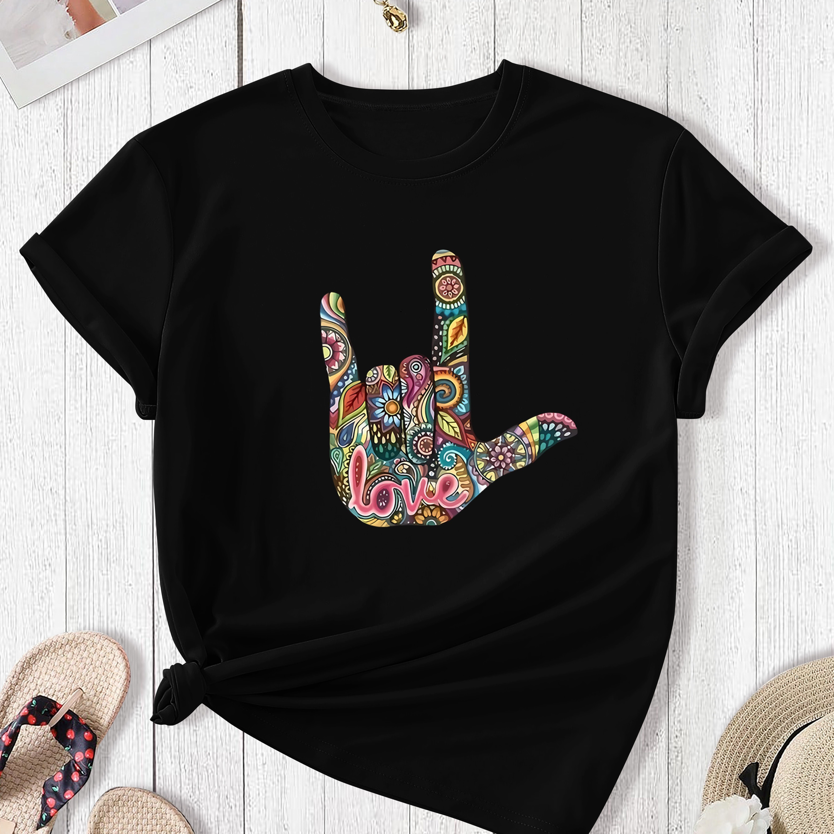 

Women's Plus Size Casual Sporty T-shirt, Love Colorful Patterned Love Hand Gesture Print, Comfort Fit Short Sleeve Tee, Fashion Breathable Casual Top