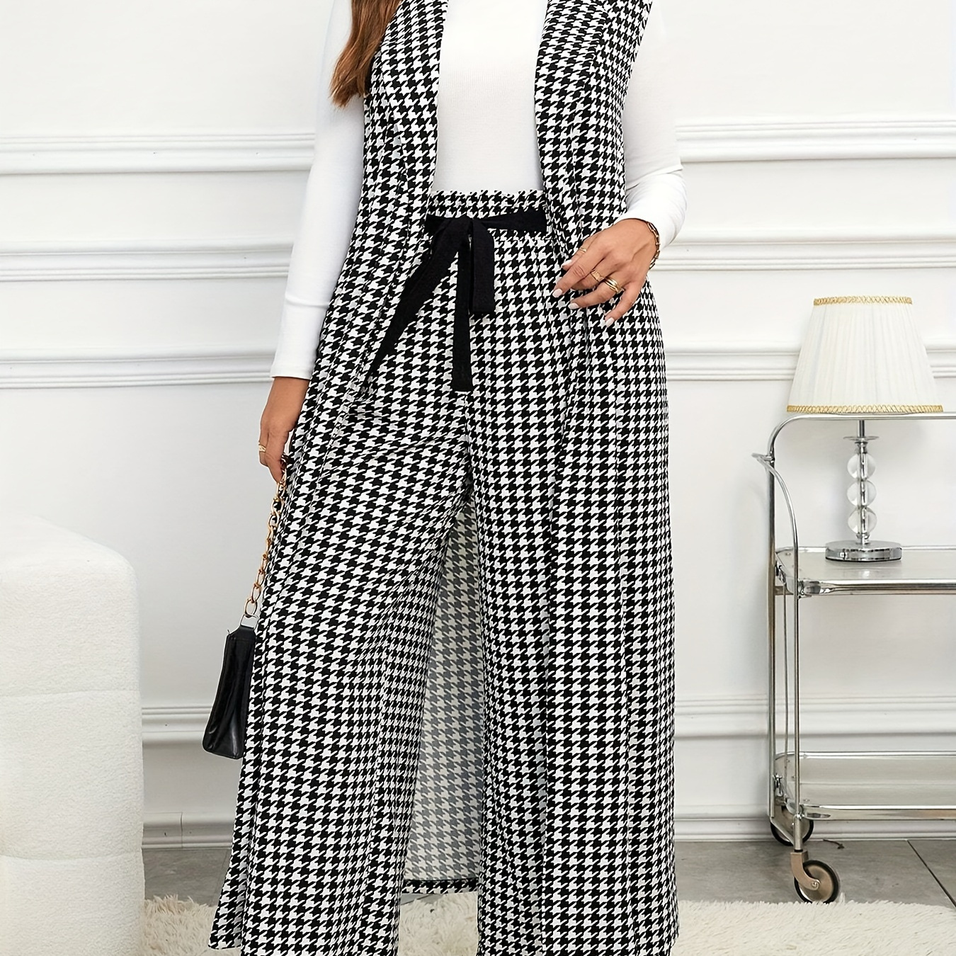

pantalon élégant à -de- , veste ouverte et pantalon, tenues