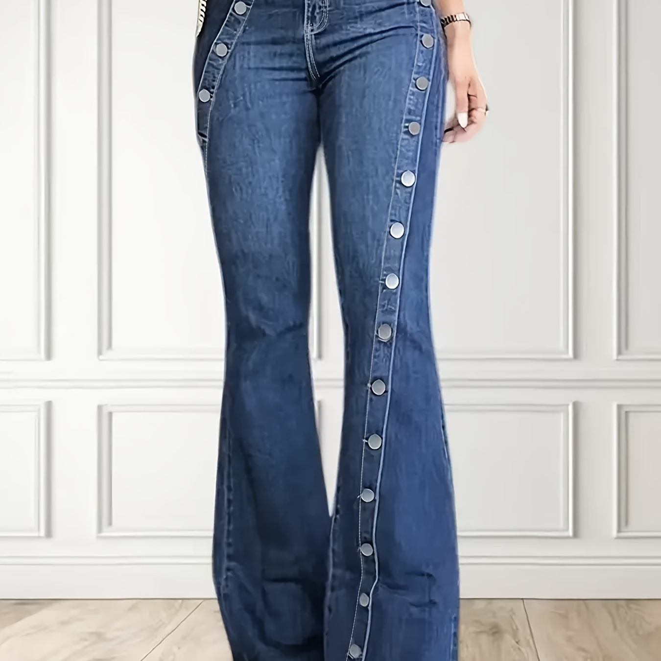 

Jean taille haute en denim avec boutons décoratifs pour femme, pour l'automne, pantalon évasé style streetwear avec braguette à boutons pour tous les jours