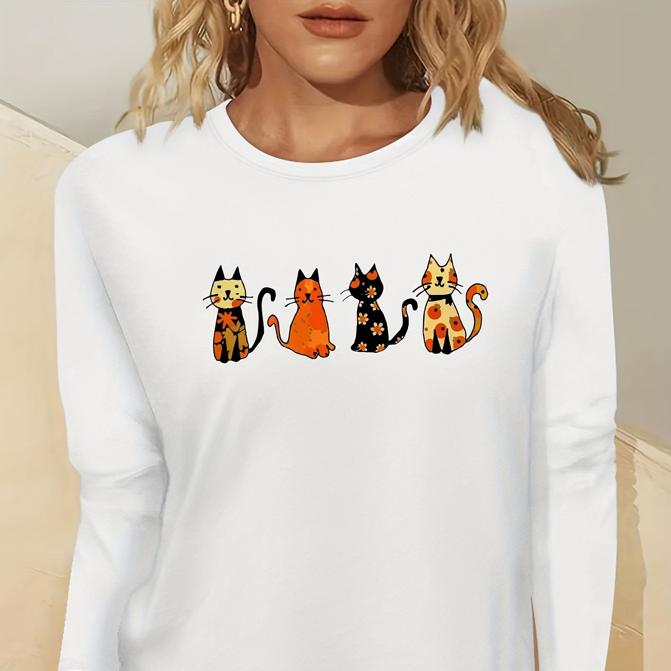 

Women's Casual Crew Neck Long Sleeve T-shirt With Cat Applique, Polyester Knit Fabric With Slight Stretch, Regular Fit Animal Pattern Pullover