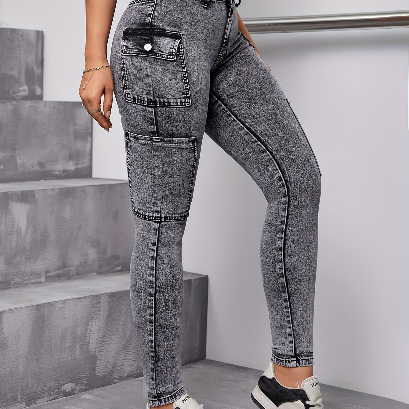 

Women's Fashionable Snowflake Washed Grey Stretch Skinny Cargo Jeans, Versatile Denim Pants, Preppy Style Side Pocket