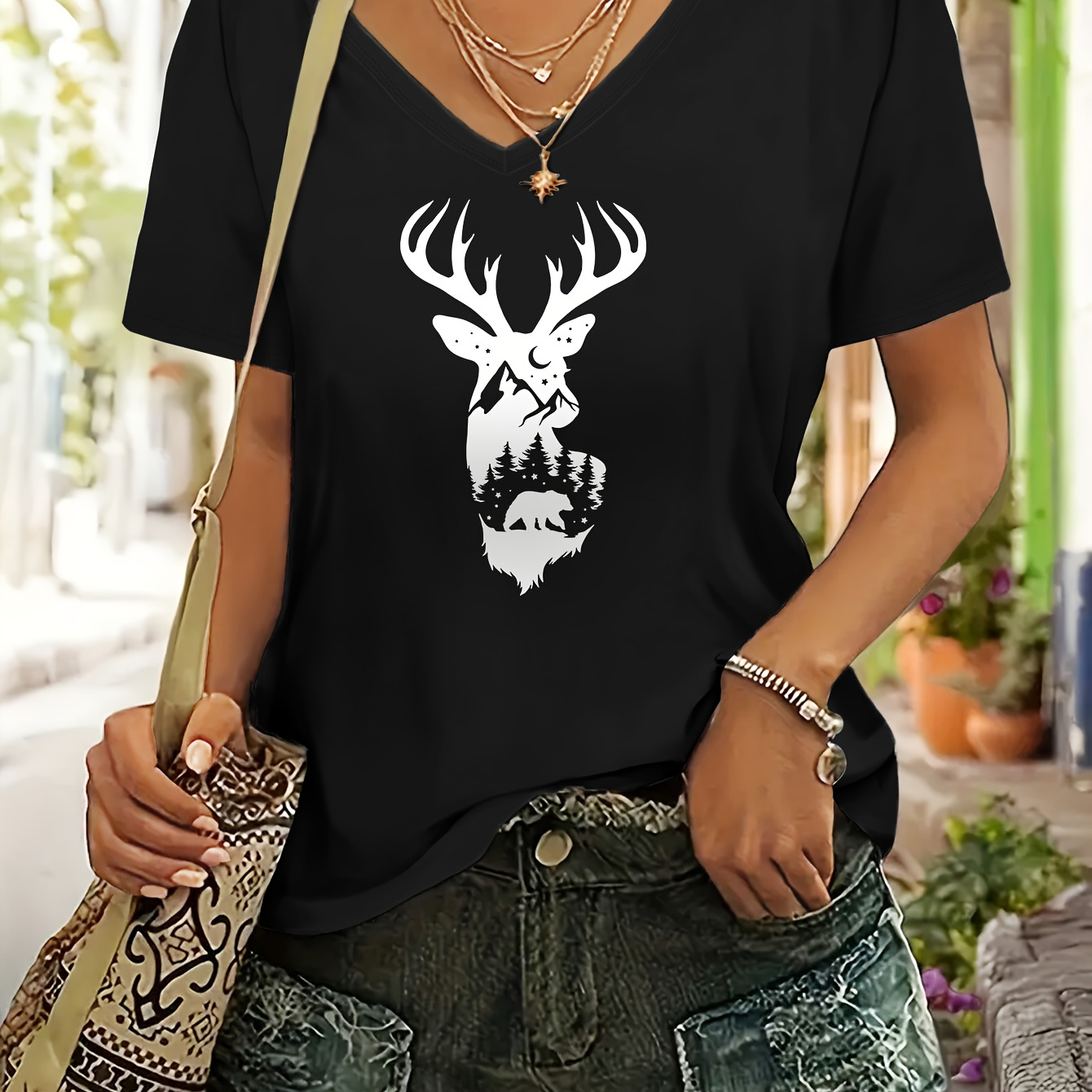 

Women's Deer Print T-shirt, Casual Short Sleeve V Neck Tee, Summer Wear Comfort Top For Ladies