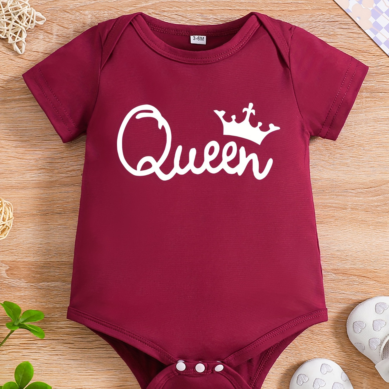 

Infant Girl's Summer Short-sleeve "queen" Print Bodysuit, Casual Style