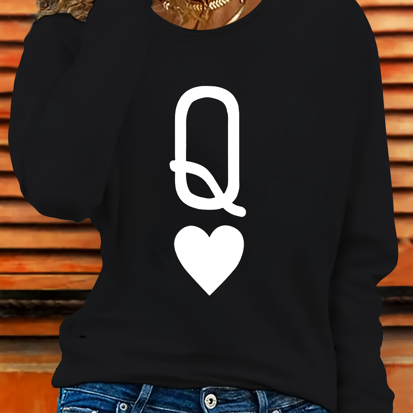 

Casual Crew Neck Long Sleeve T-shirt With Q Heart Design, 100% Polyester Knit Fabric, Medium Stretch - Casual Style Women's Tops