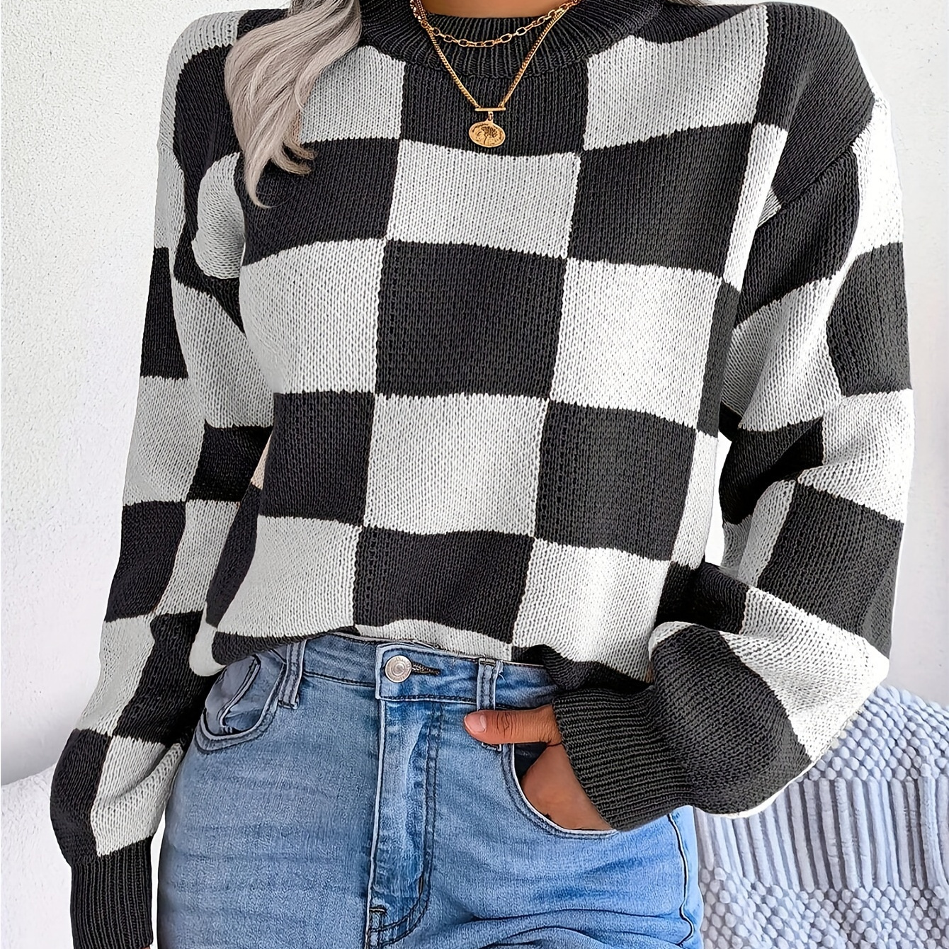 

Elegant Checkerboard Long Sleeve Pullover Sweater For Women - Crew Neck, Non-sheer, Polyester