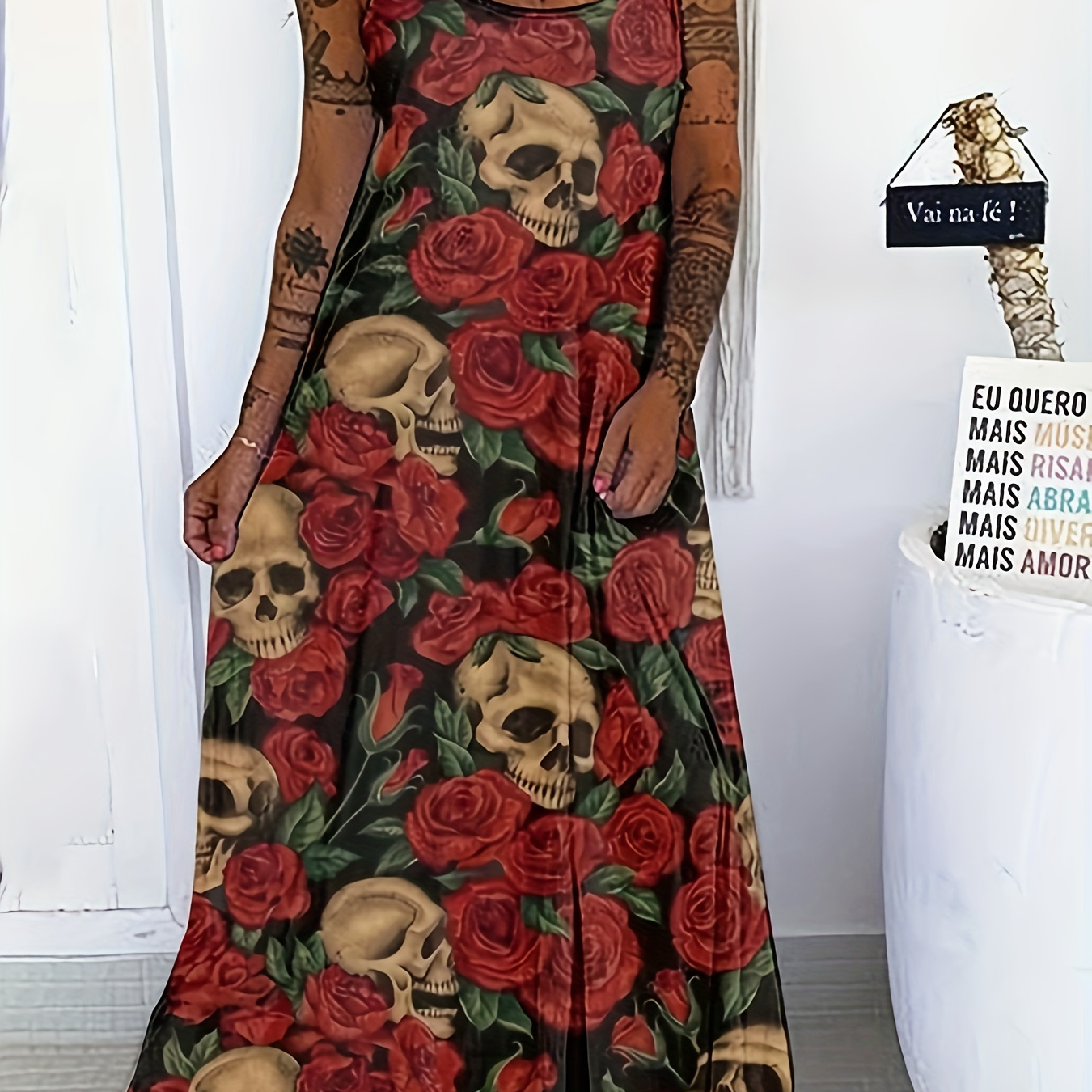 

Plus Size Skull & Floral Print Cami Dress, Casual Crew Neck Sleeveless Maxi Dress, Women's Plus Size Clothing