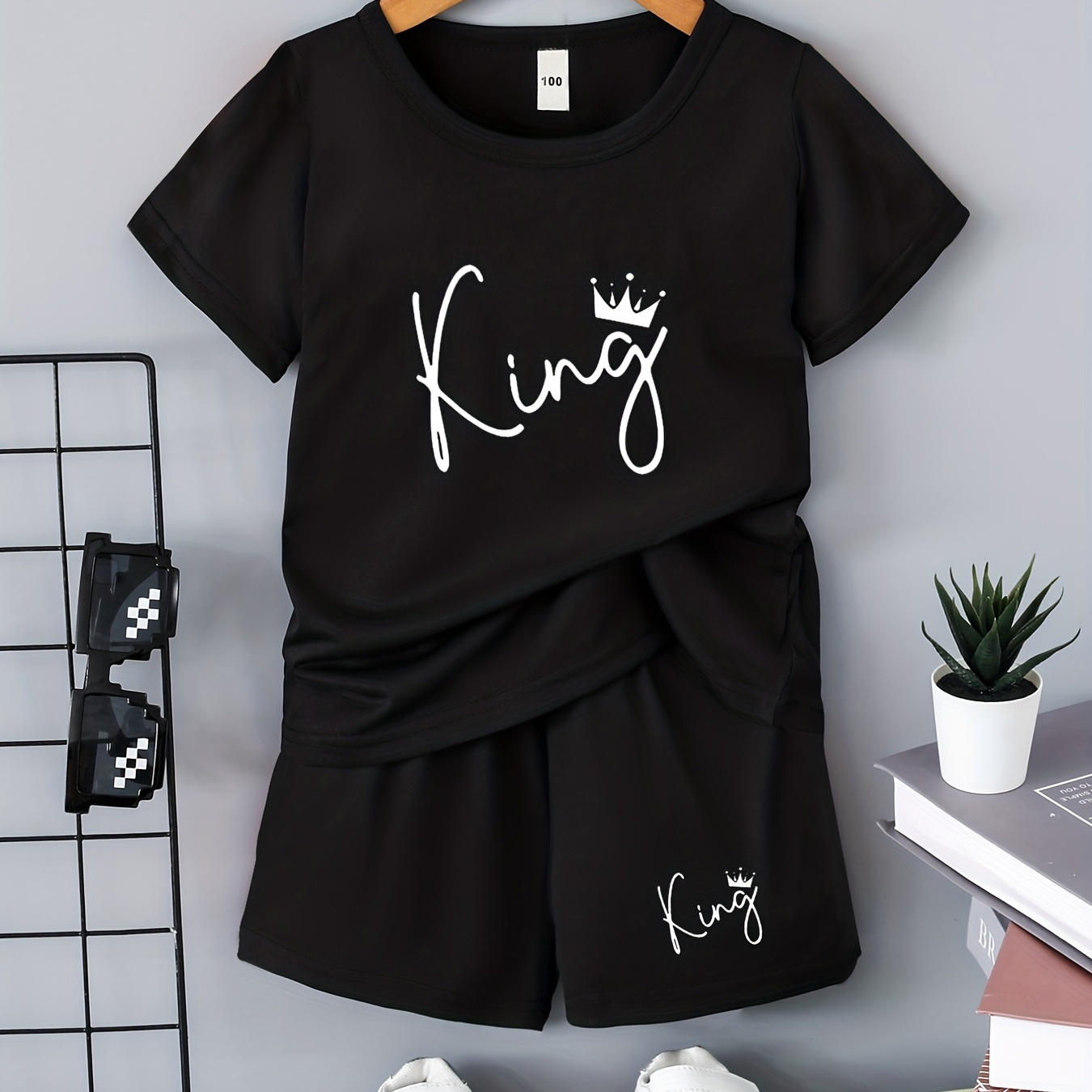 

2pcs Boys "king" Crown Print Round Neck T-shirt & Shorts Kids Summer Clothes Sets