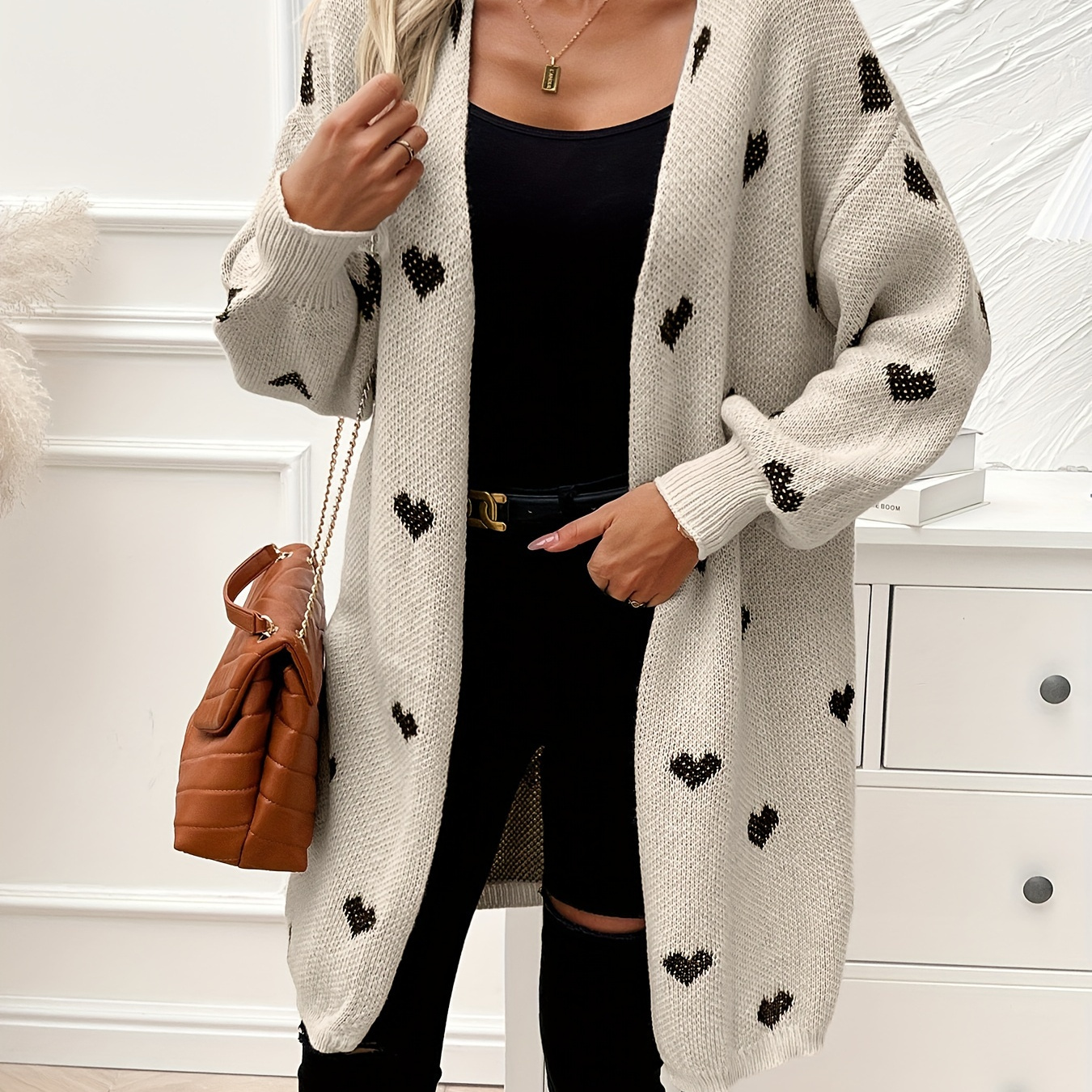 

Gilet Cardigan Tricoté à Cœur Ouvert, Cardigan Décontracté à Manches Longues et Épaules Tombantes pour l'Hiver et , Vêtements pour Femmes