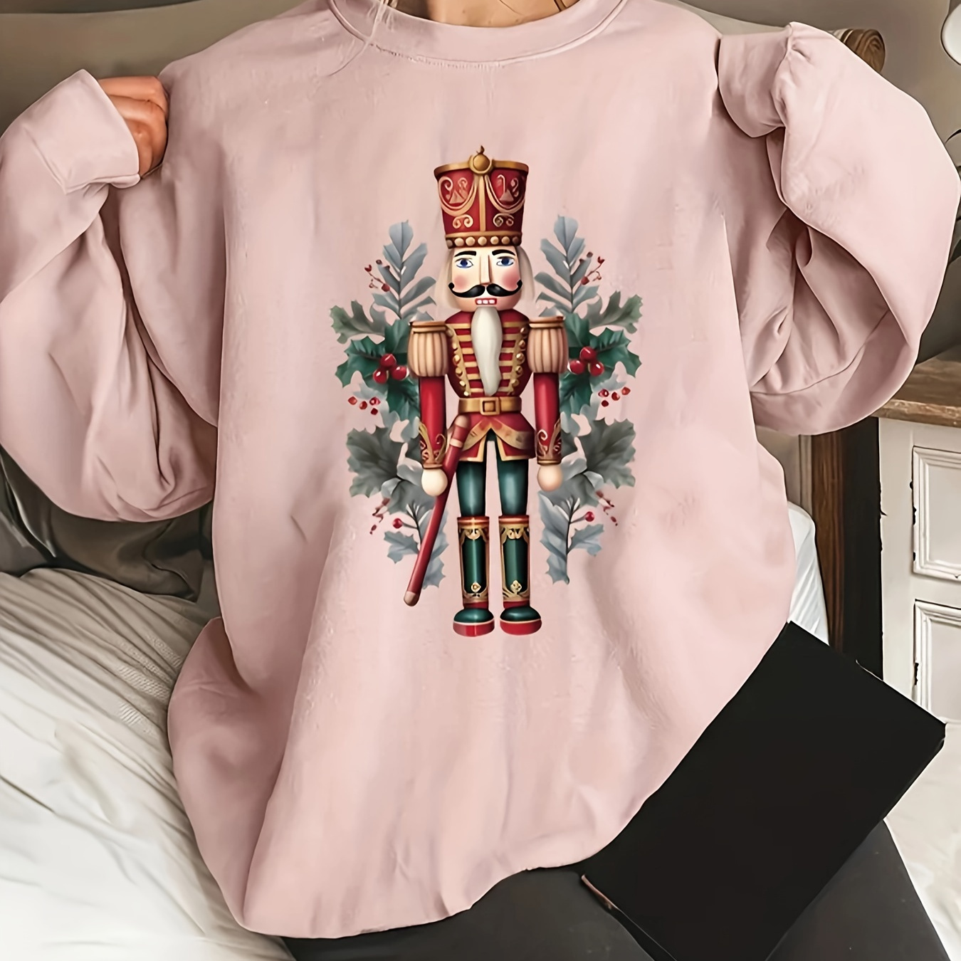 

Christmas Graphic Print Sweatshirt, Casual Crew Neck Long Sleeve Sweatshirt, Women's Clothing