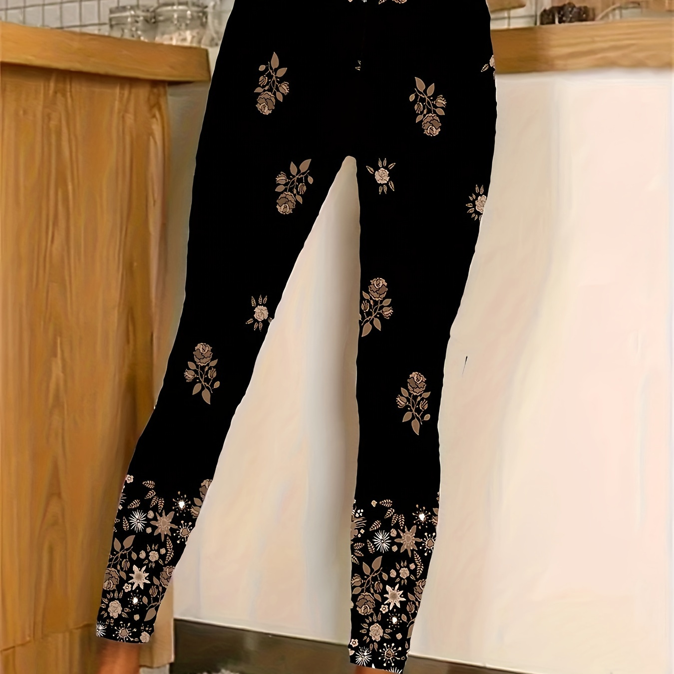 

Plus Size Floral Print Skinny Leggings, Casual Every Day Stretchy Leggings, Women's Plus Size Clothing