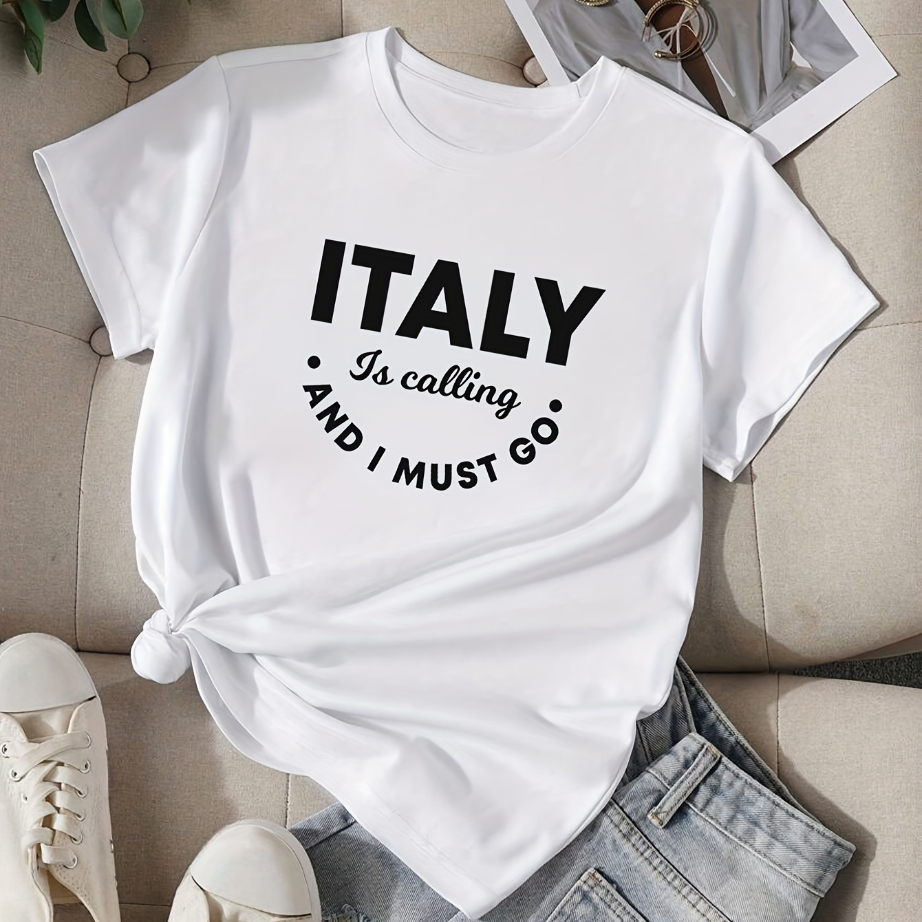 

Women's Casual Loose Fit Round Neck T-shirt With "italy Is Calling And I Must Go" Slogan Print, Short Sleeve, Breathable