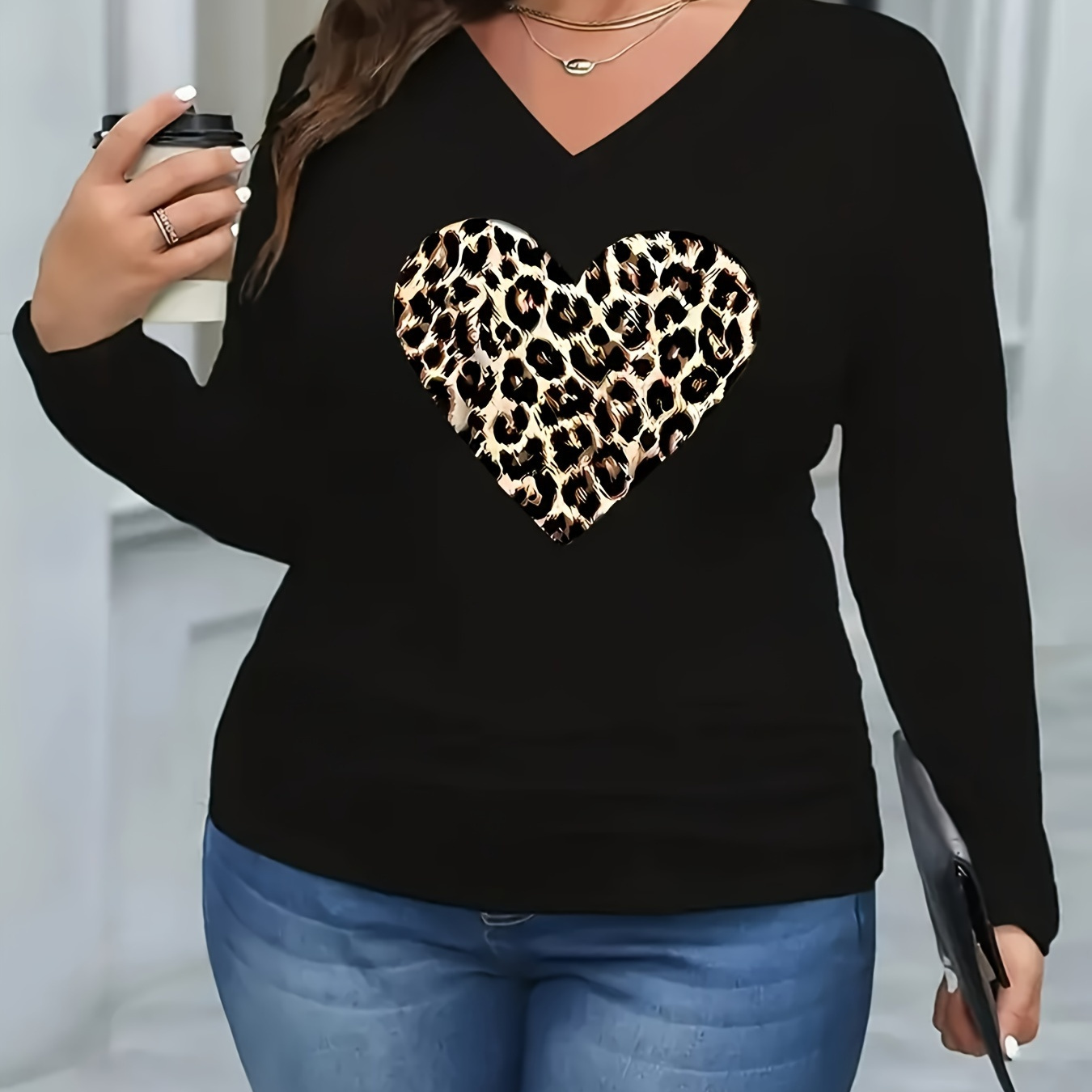 

Plus Size Leopard Print Heart V-neck Long Sleeve T-shirt For Women - Casual Polyester Knit Top With Slight Stretch For All