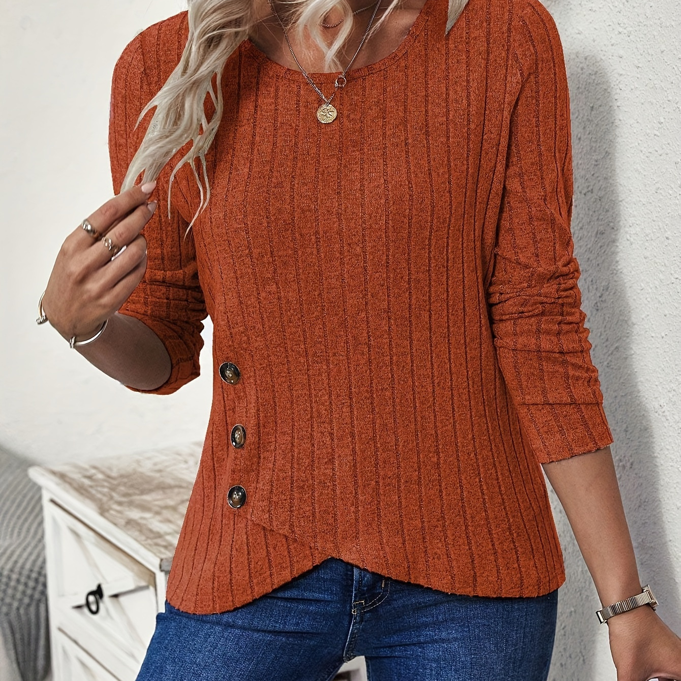 

Elegant Women's Polyester Ribbed Knit Top With Crew Neck And Asymmetrical Hem Featuring Decorative Fake Buttons - Solid Color, Regular Length For Spring/fall - Middle Eastern Style