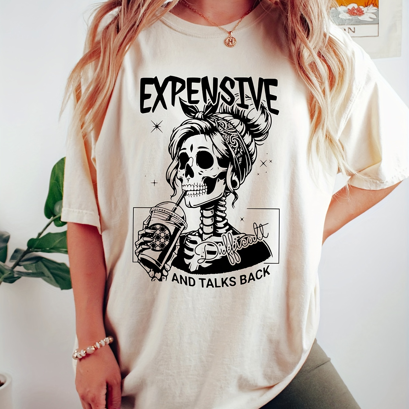 

Plus Size Skull Beauty Print T-shirt, Casual Crew Neck Short Sleeve T-shirt For Spring & Summer, Women's Plus Size Clothing