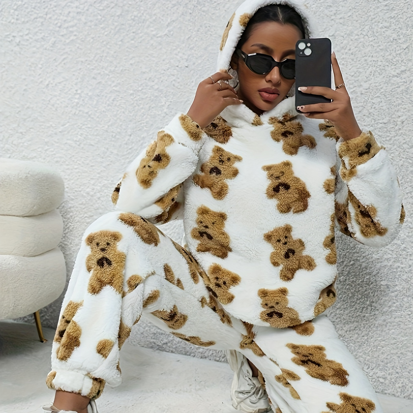 

912 Napland Women's Printed Bear Fleece Set - Loungewear Sleeves