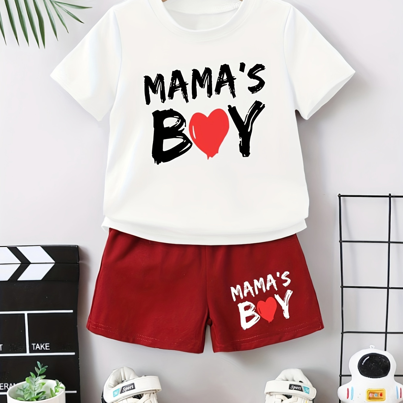 

2pcs Baby's "mama's Boy" Print Summer Set, T-shirt & Shorts, Baby Boy's Clothing, As Gift