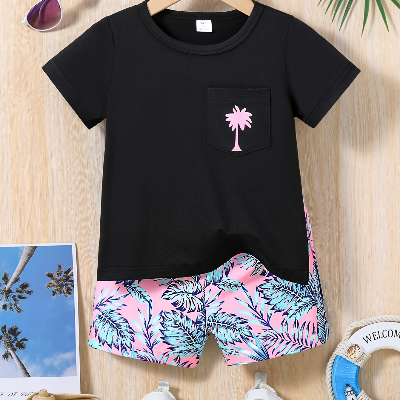 

2pcs Baby Boys Coconut Trees And Leaf Print Round Neck T-shirt & Shorts Baby Summer Clothes Sets