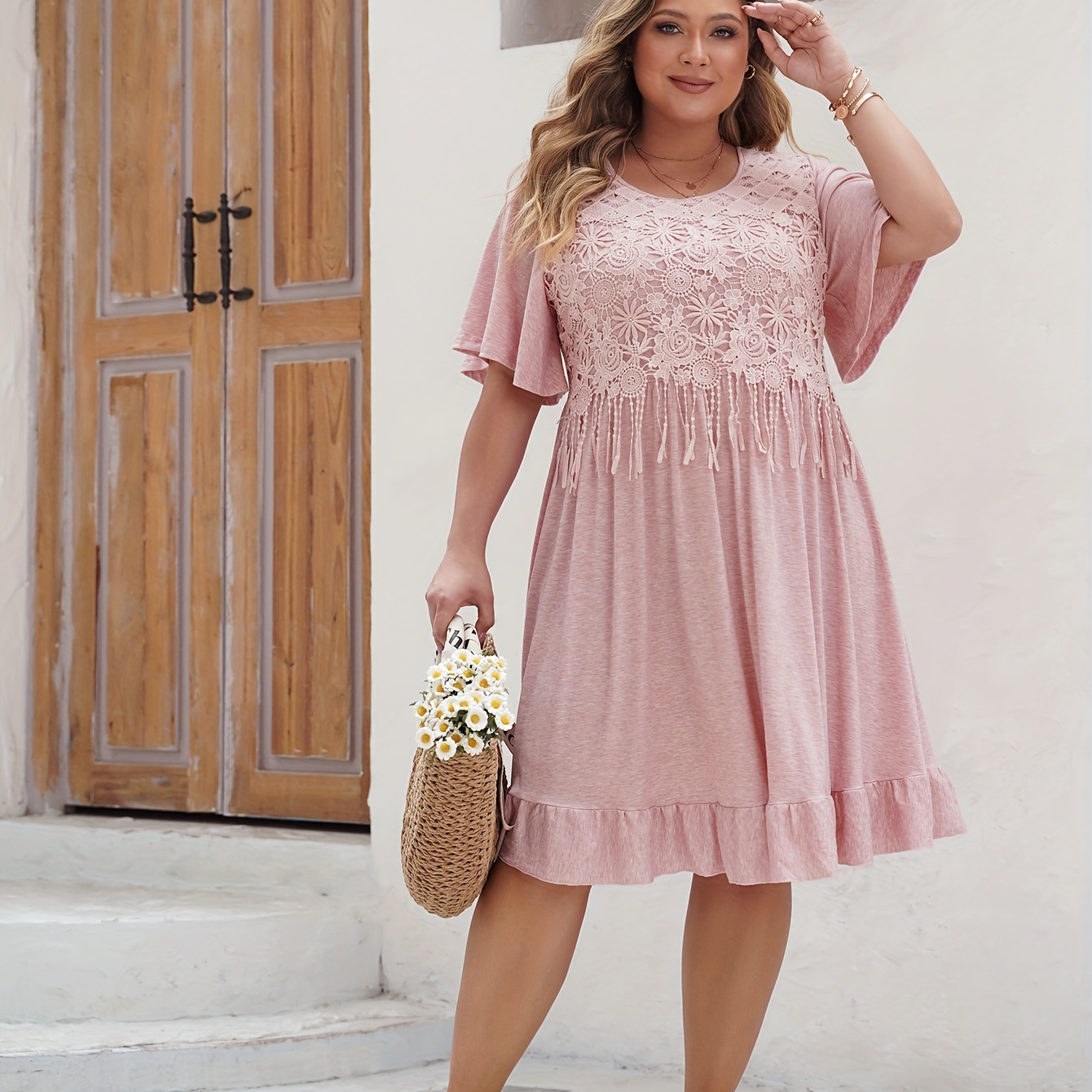 

Plus Size Lace Patchwork Dress, Casual Crew Neck Short Sleeve Dress For Spring & Summer, Women's Plus Size Clothing