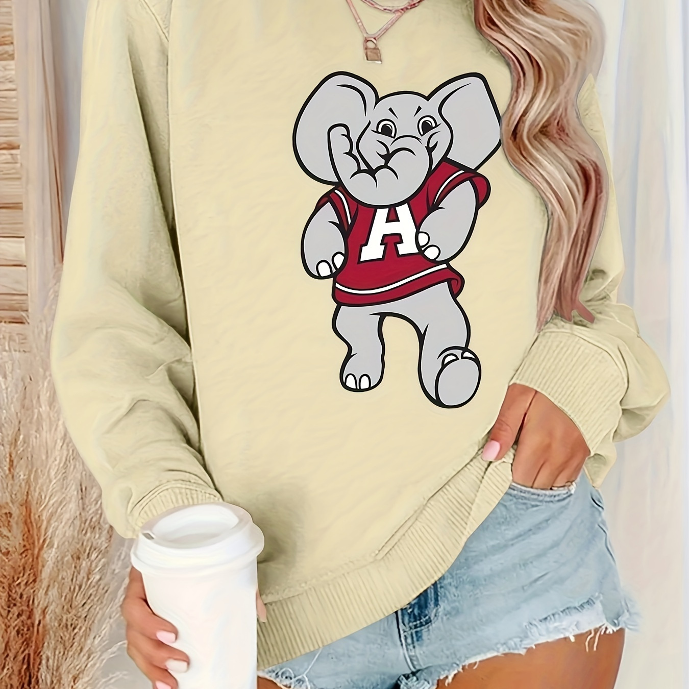 

Cozy Cartoon Elephant Graphic Sweatshirt For Women - Crew Neck, Long Sleeve, Fall & Winter, Machine Washable