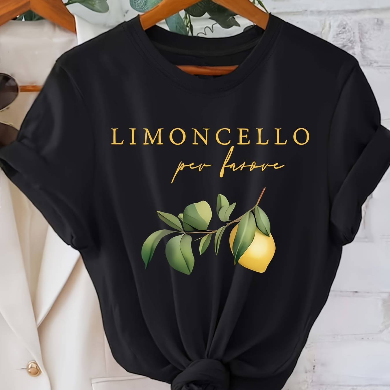 

Lemon Print Crew Neck T-shirt, Casual Short Sleeve Top For Spring & Summer, Women's Clothing