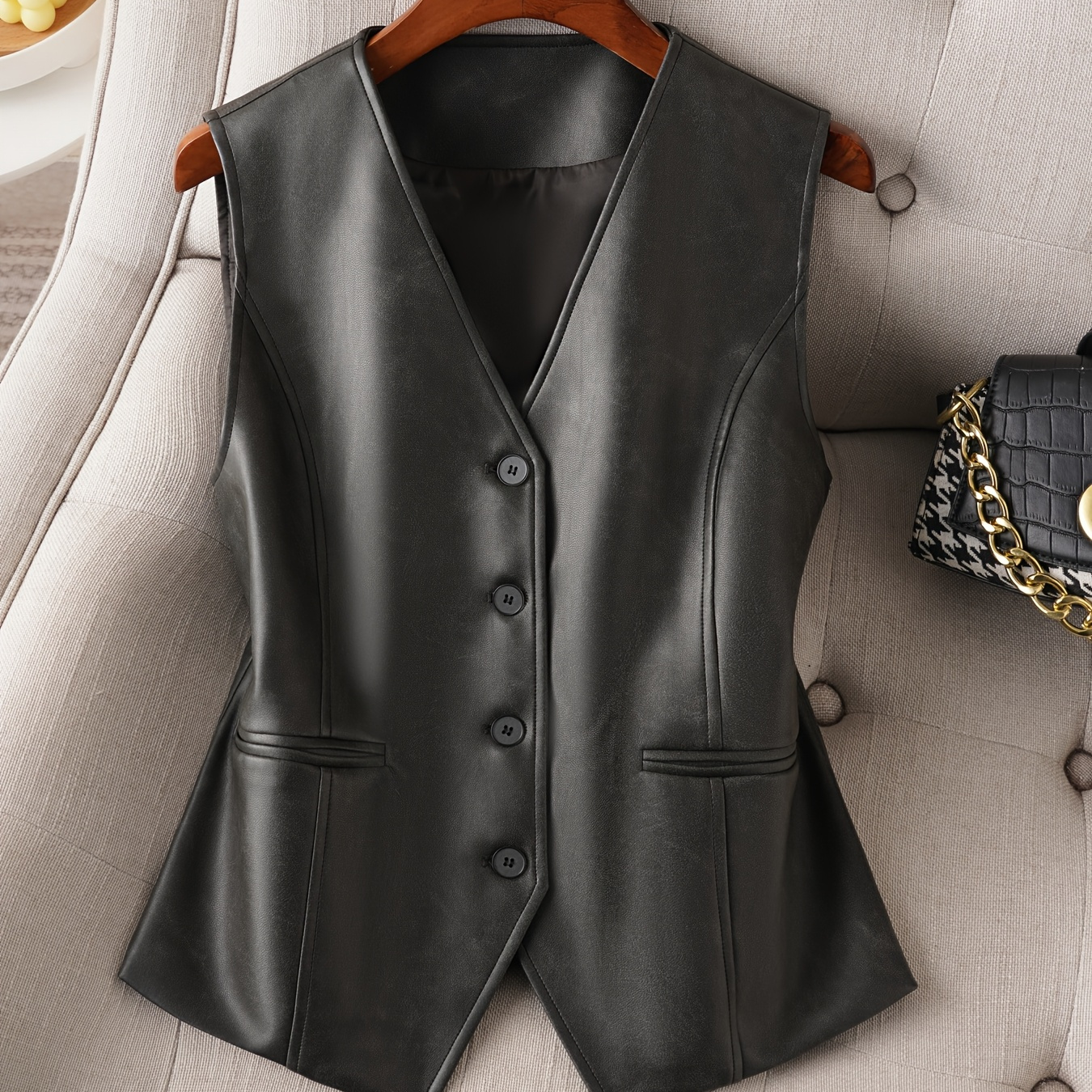 

Elegant Leather Vest For Women - Sleeveless, Button-up, V-neck With Real Pockets - Spring & Fall, Office Wear, Short, Fashion Slimming, Jacket