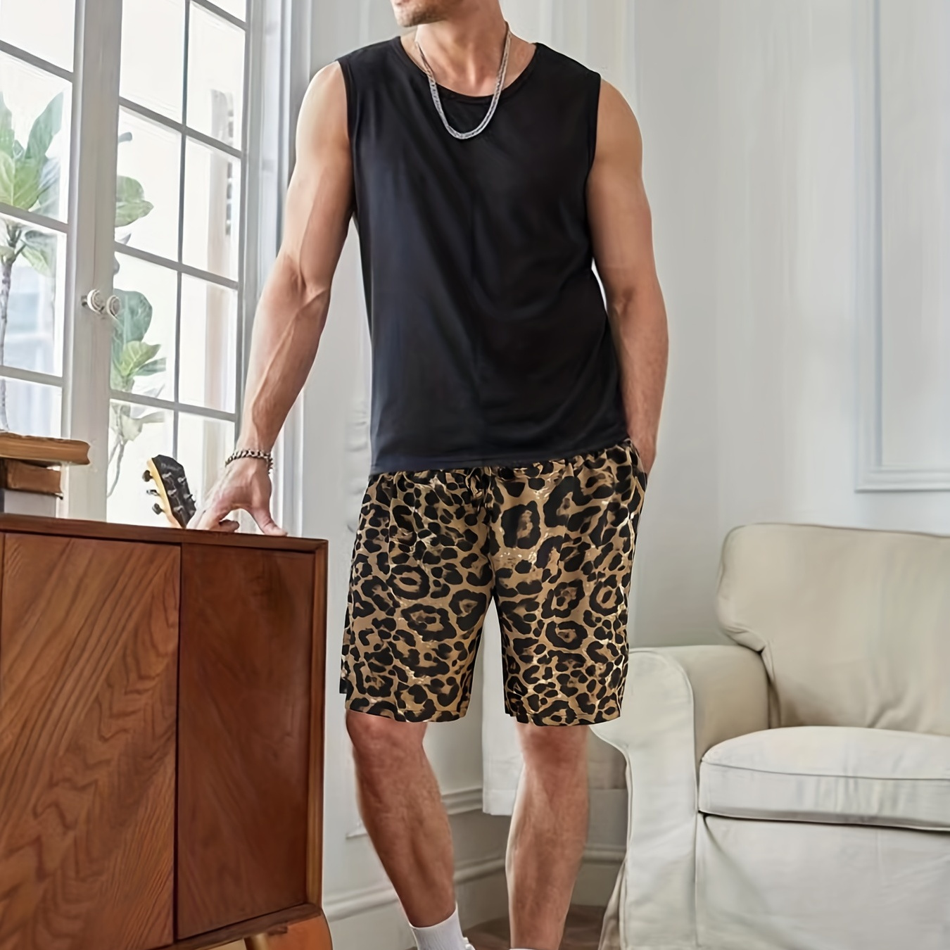 Creative "Leopard" Graphic Men's Beach Shorts Pants, Elastic Drawstring Holiday Sports Short Pants Plus Size