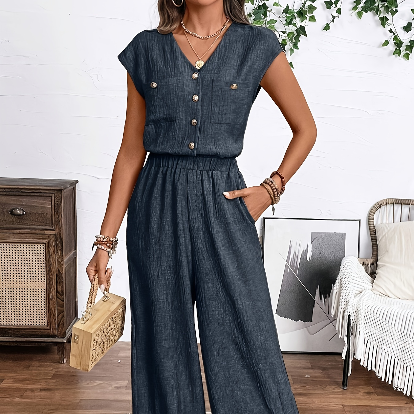 

Women's Elegant V-neck Vest Top And Wide Leg Pants Two-piece Set, 100% Polyester Solid Color, Casual With Pockets, Woven Outfit