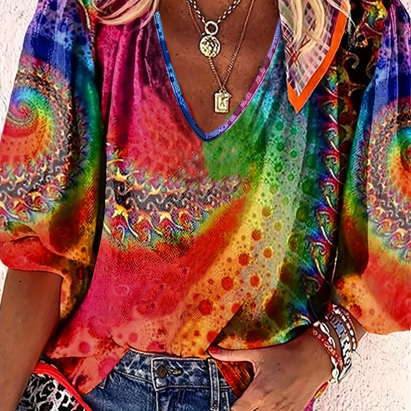 

Size Paisley Print V-neck Top For Women - Casual & Vacations, Stretchy Polyester , Machine Washable