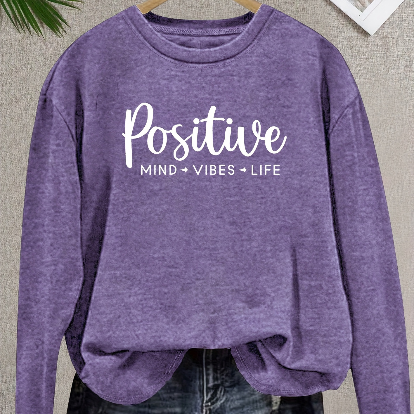 

Vintage Style Sweatshirt For Women - Medium Stretch, Round Neck, Graphic , Comfort