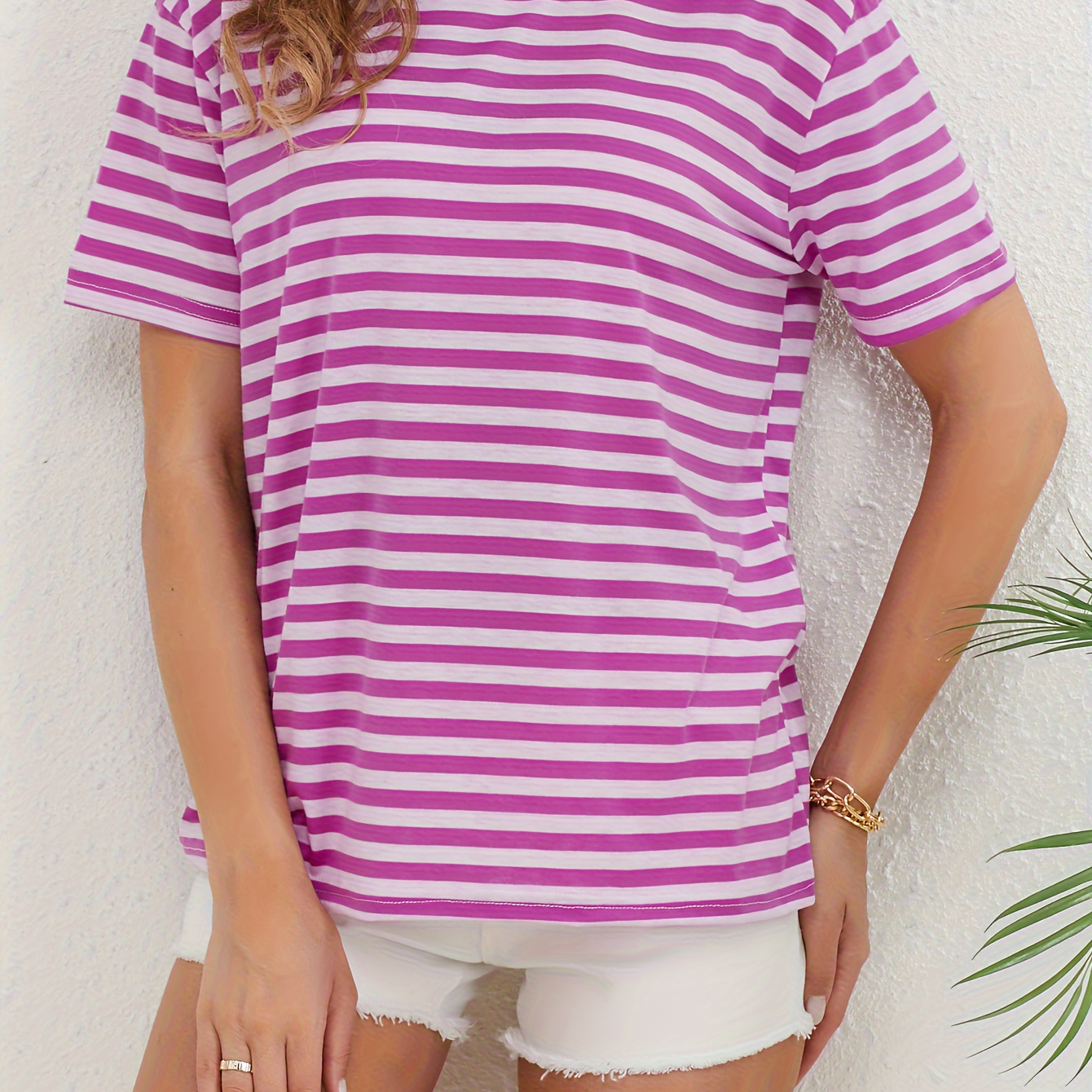 

Striped Casual Short Sleeve Workout Top, Round Neck Sports T-shirt, Women's Activewear