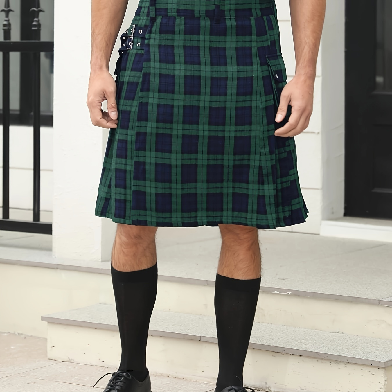 

Mens Utility Kilt Pin Scottish Tartan Apparel Black & Irish Hybrid Royal Pockets Kilts