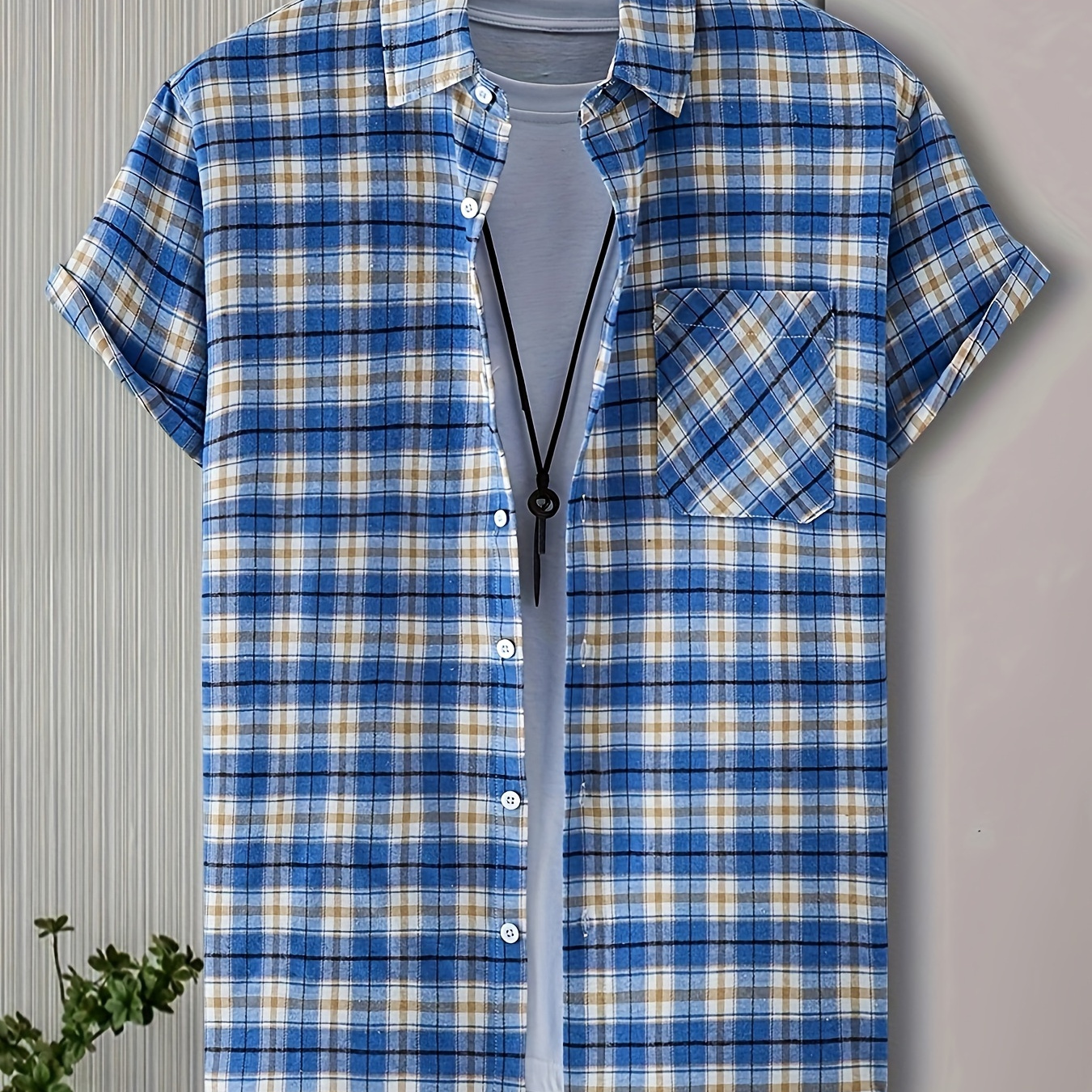 

Stylish Plaid Pattern Men's Short Sleeve Button Down Shirt With Chest Pocket, Summer Resort Vacation