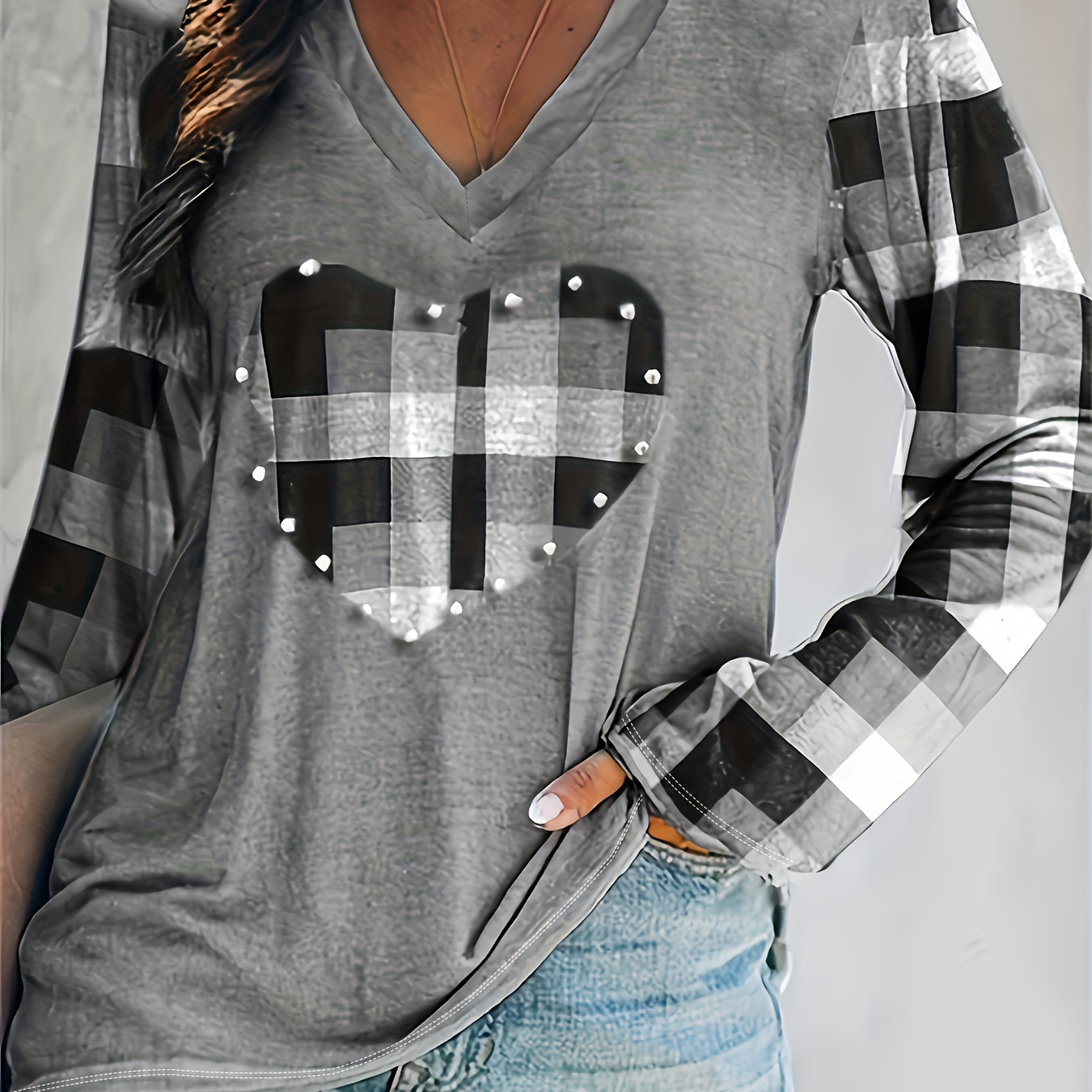 

Plaid Heart Print V Neck T-shirt, Casual Long Sleeve Top For Spring & Fall, Women's Clothing