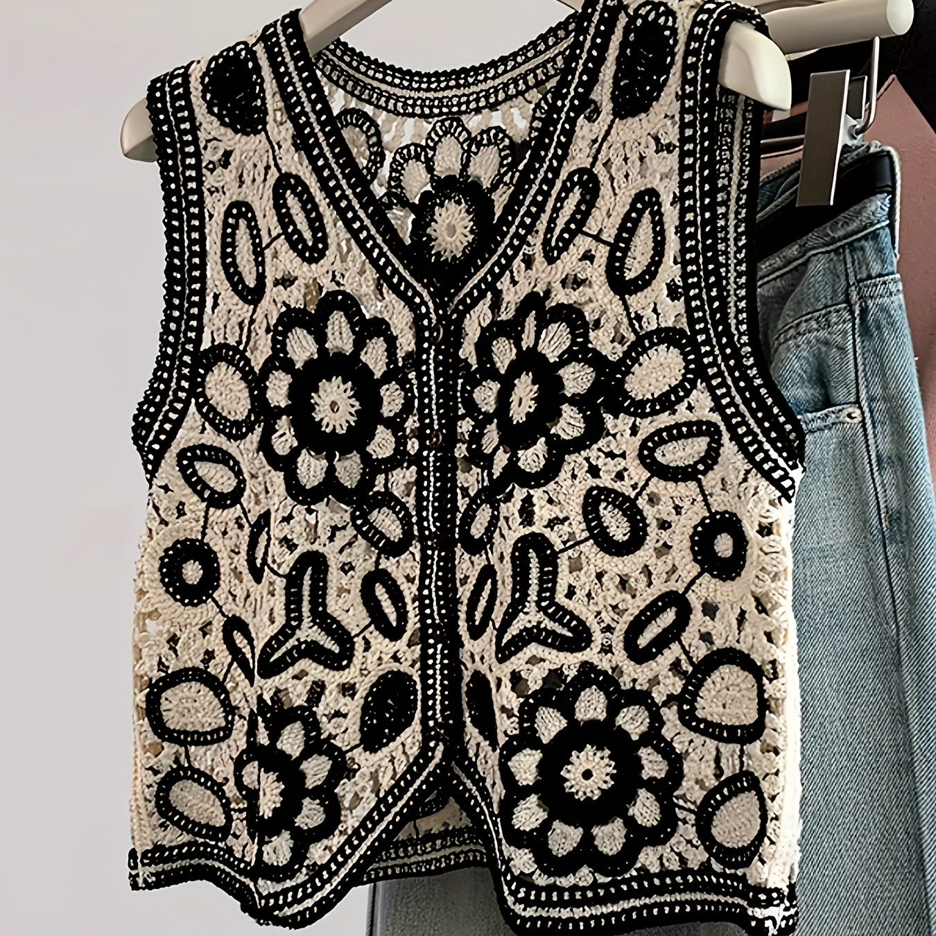 

Crochet - V- And Knitwear For Summer/ Fall