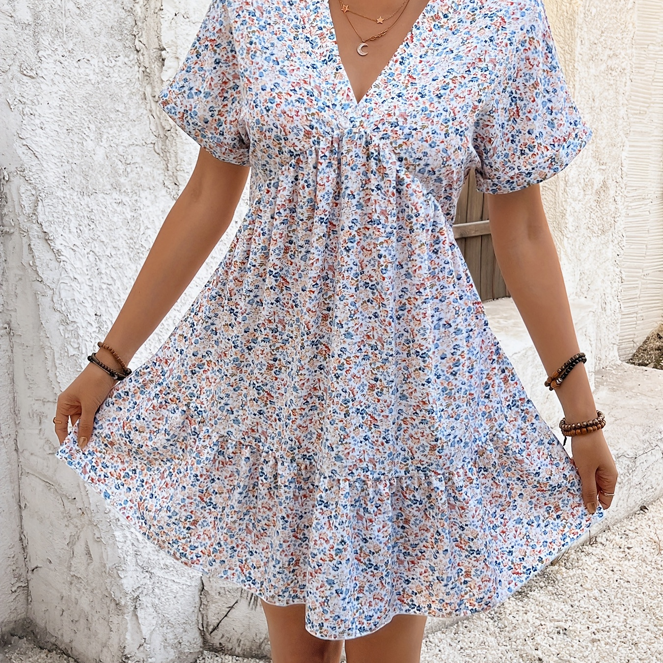 

Women's Floral Print V-neck Dress, Elegant Polyester 100% Woven Shirred Fitted Dress For Spring/summer/fall, Adult Fashion