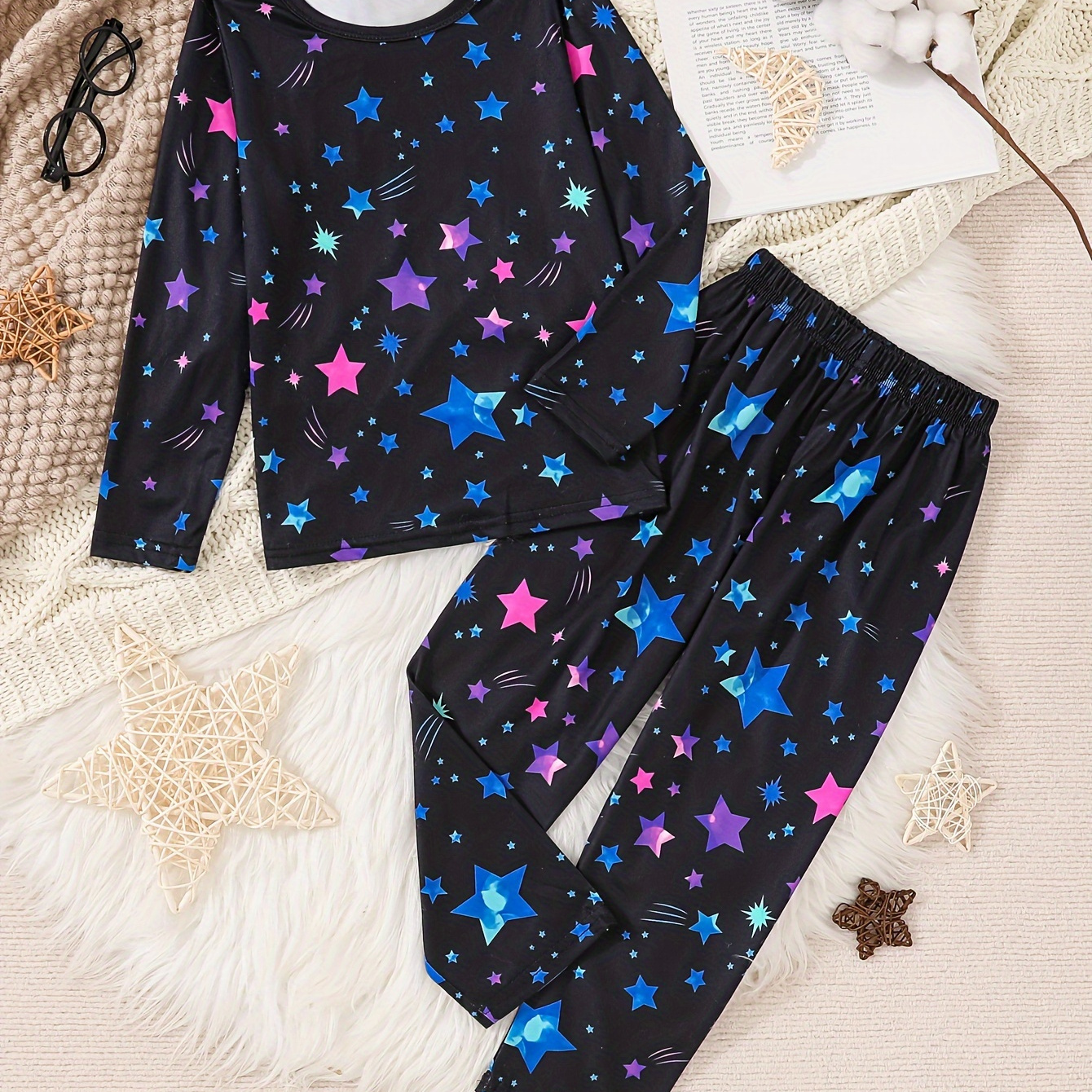 

Toddler Girls 2-piece Pajama Sets Luminous Starry Sky Pattern Round Neck Long Sleeve Top & Full Print Trousers Casual Pj Sets For Spring & Autumn