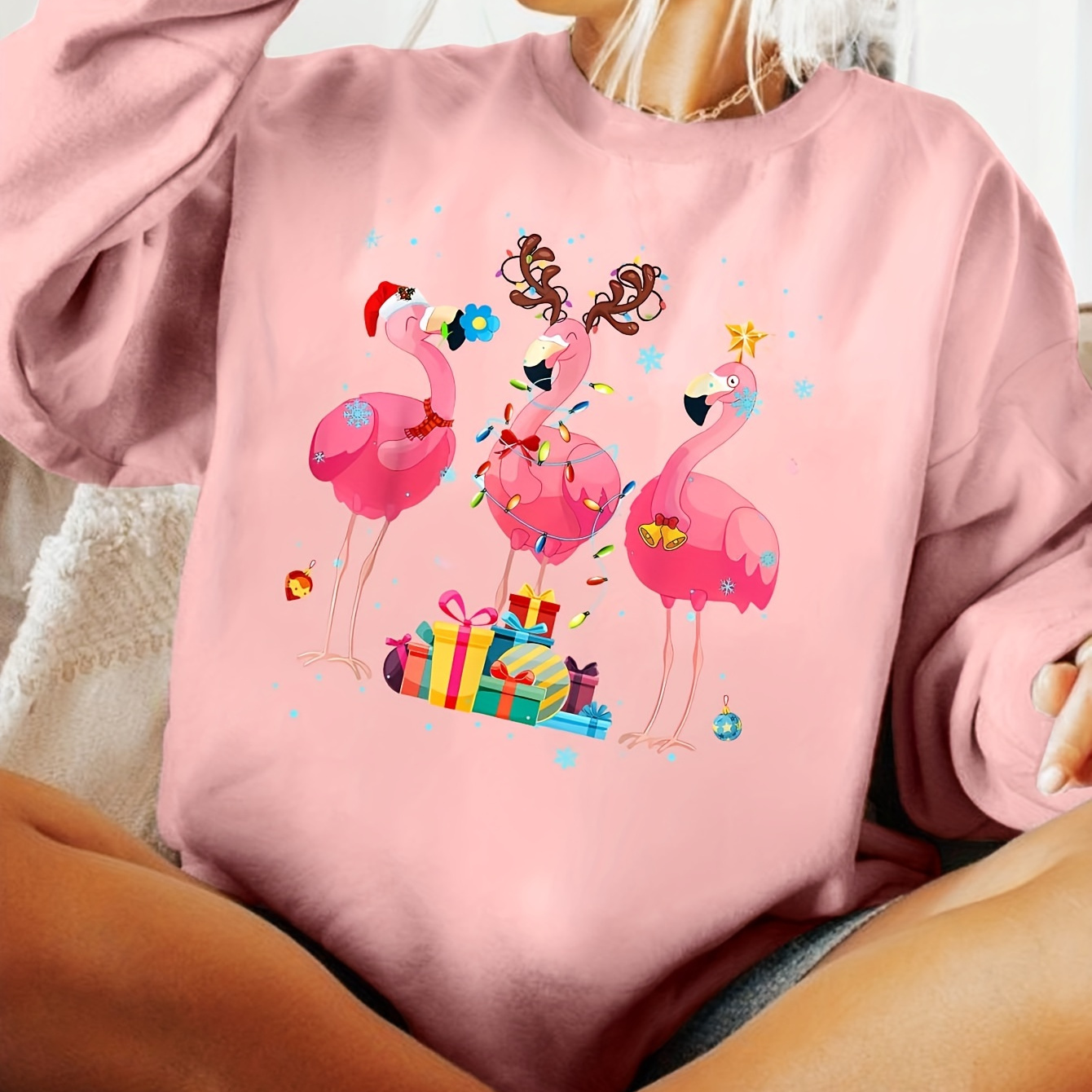 

Women's Flamingo Christmas Sweatshirt - Cozy Crew Neck, Long Sleeve Pullover For Fall & Winter