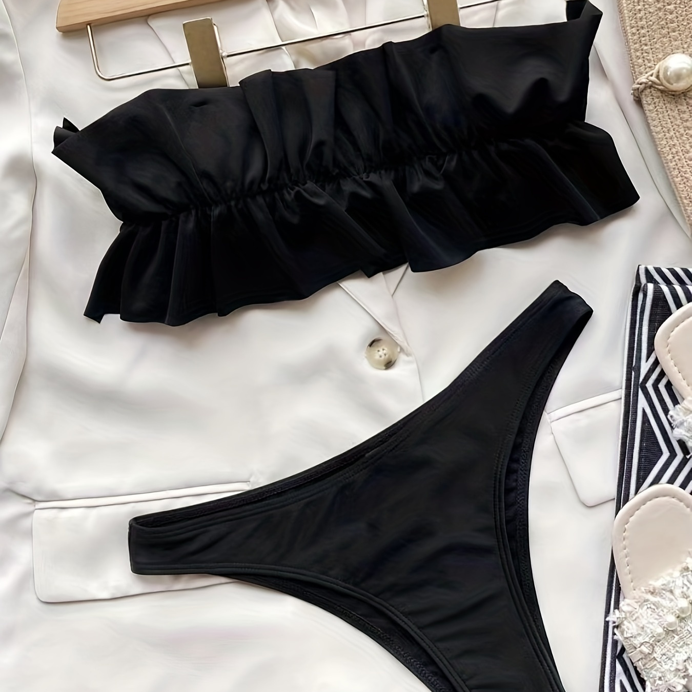

Ruffled Bandeau Black 2 Piece Set Bikini, Plain High Stretch Stylish Swimsuits, Women's Swimwear & Clothing