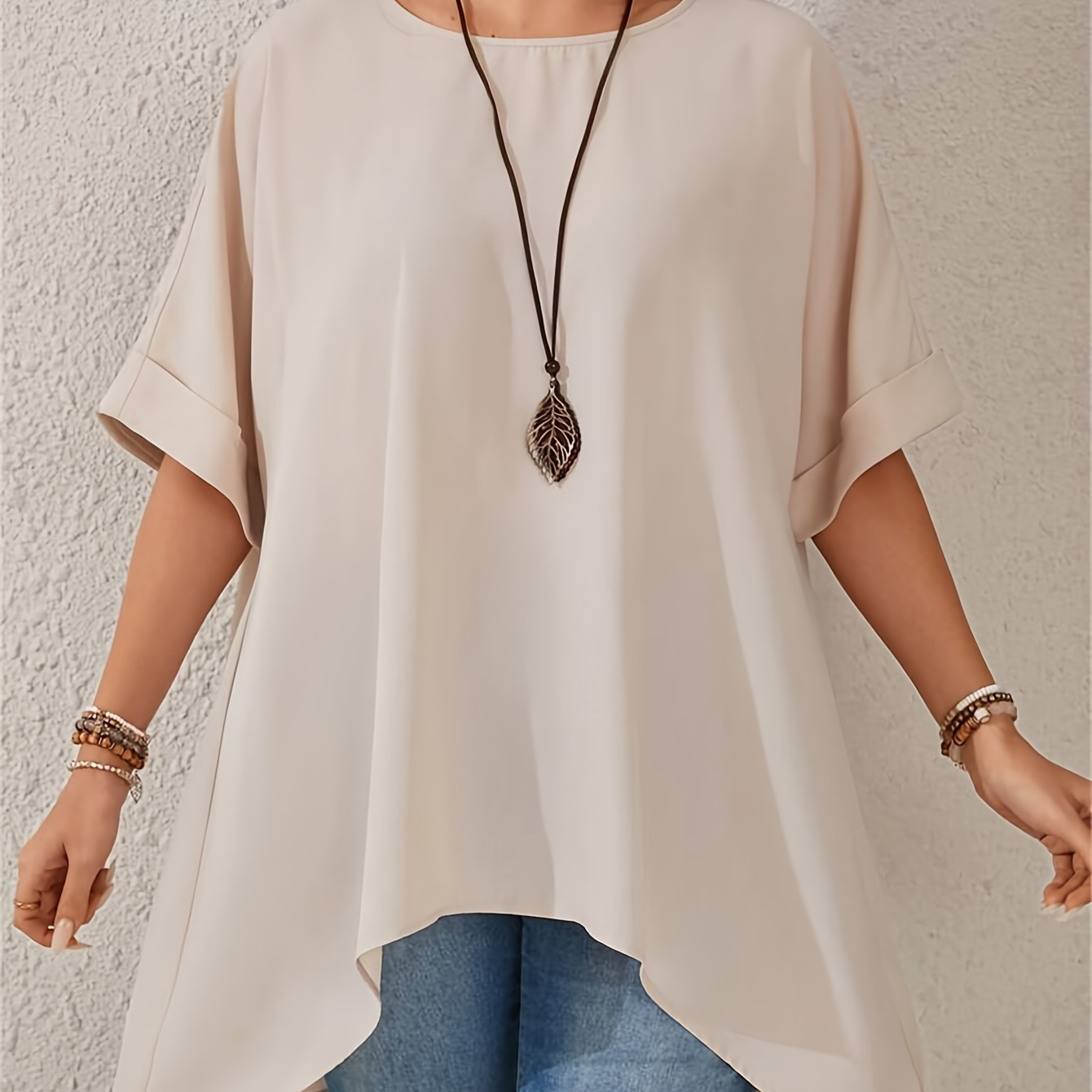 

Plus Size Irregular Hem Blouse, Casual Solid Crew Neck Short Sleeve Blouse For Spring, Women's Plus Size clothing