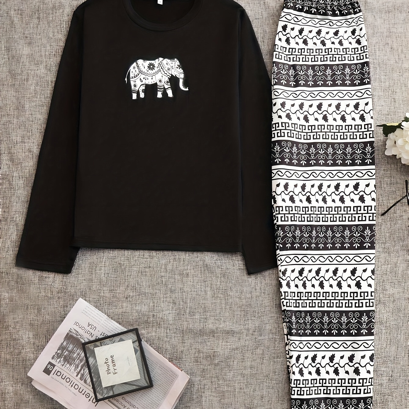

Casual Geometric Elephant Print Pajama Set For Fall & Winter, Long Sleeve Round Neck Top & Elastic Pants, Women's Sleepwear