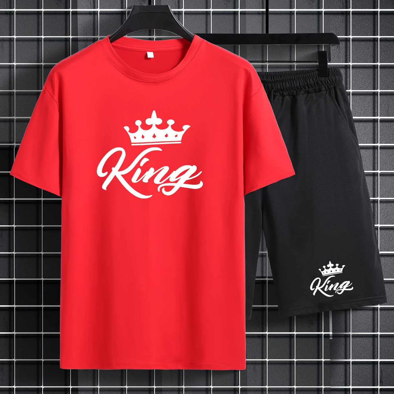 

Plus Size Men's 2pcs Outfits, Crown & "king" Graphic Print T-shirt & Shorts Set For Outdoor Sports