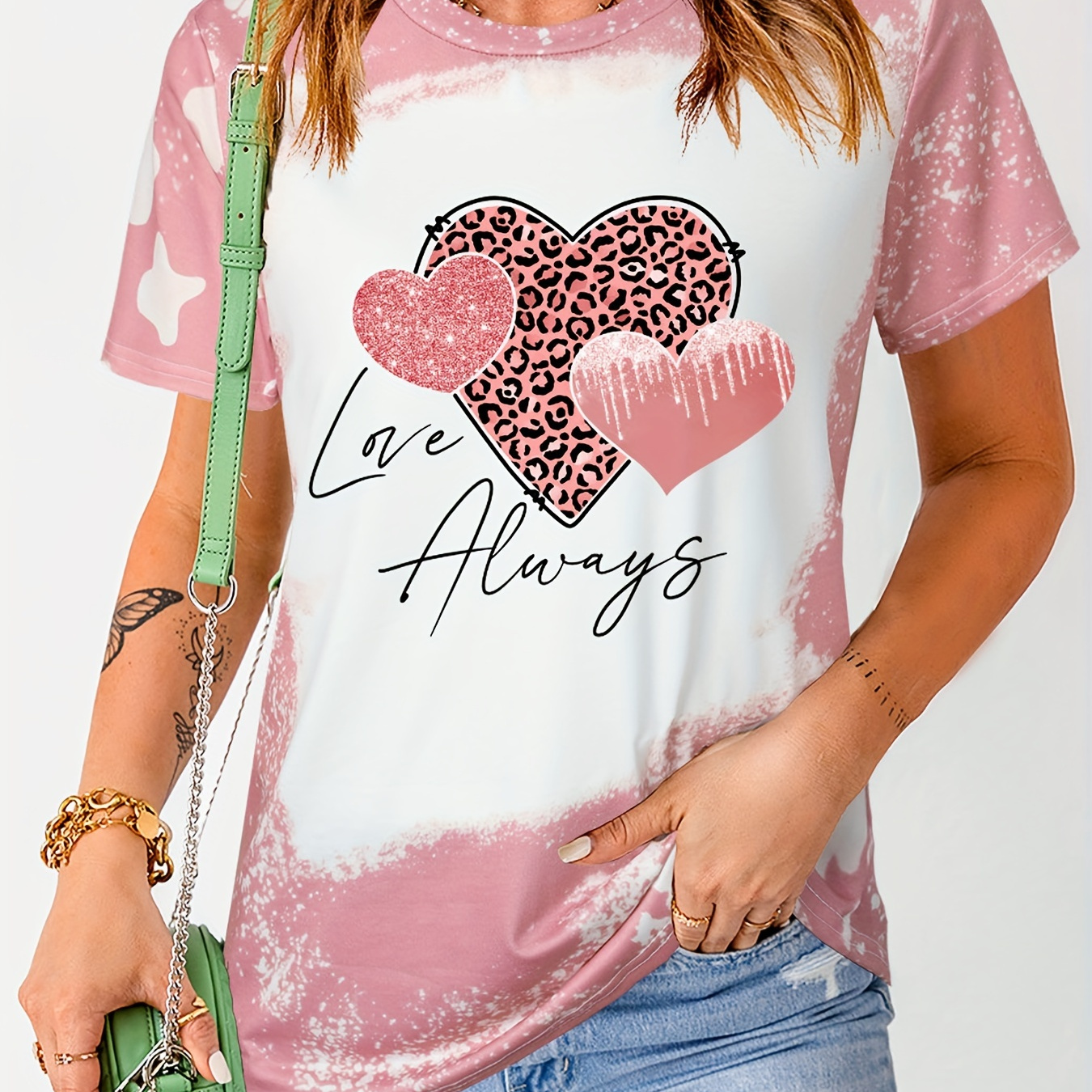 

Plus Size Heart Print T-shirt, Valentine's Day Crew Neck Short Sleeve T-shirt, Women's Plus Size clothing