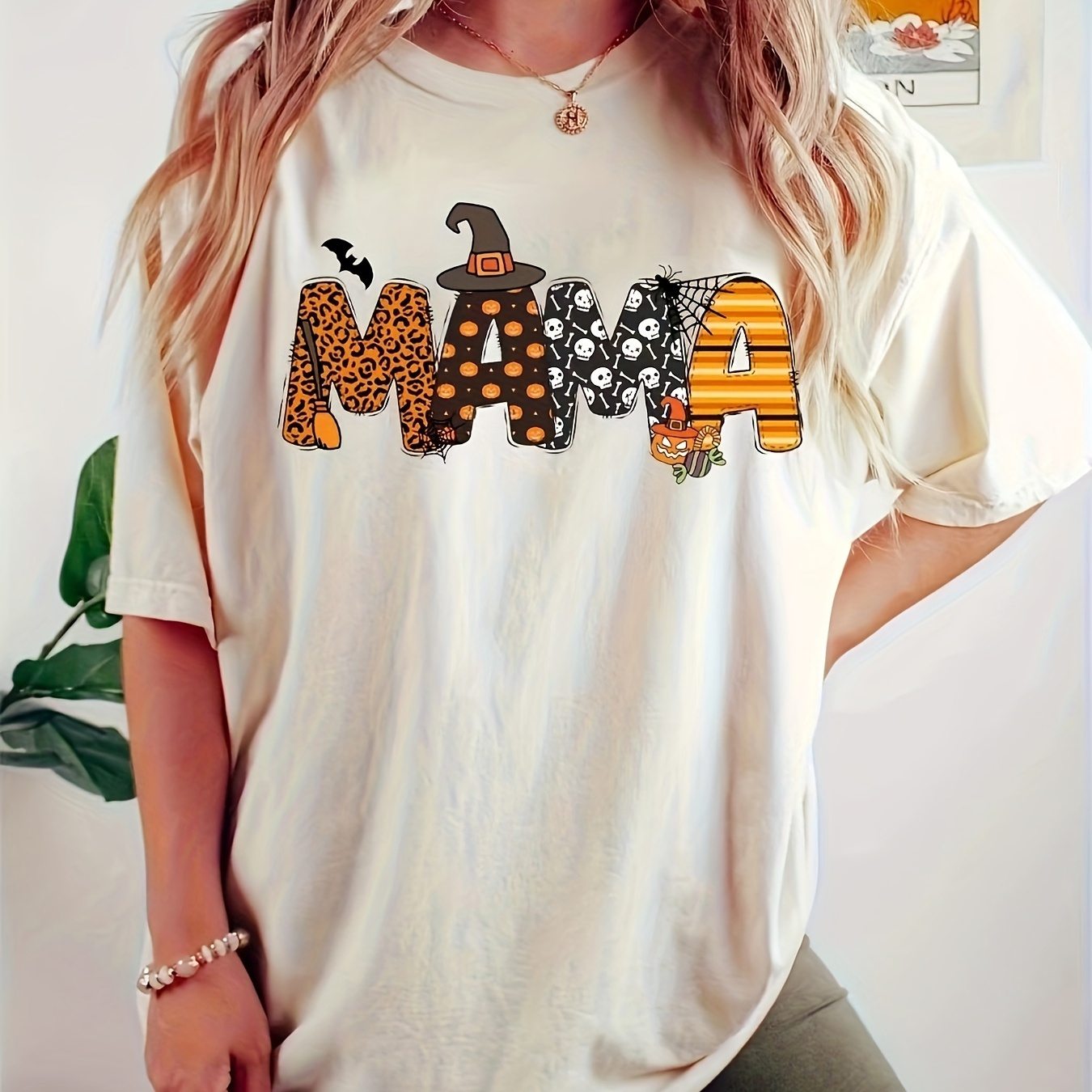 

Halloween Mama Print Crew Neck T-shirt, Short Sleeve Casual Top For Summer & Spring, Women's Clothing