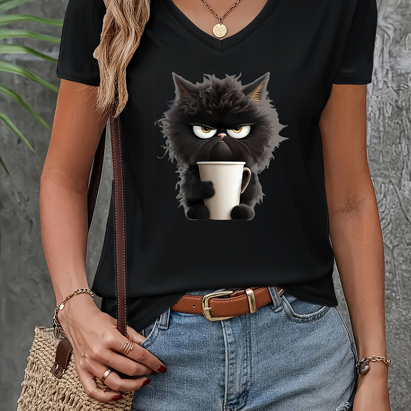 

Women's Short Sleeve Summer T-shirt With Cat Design, Casual V-neck Sports Tee, Breathable Fabric, Black