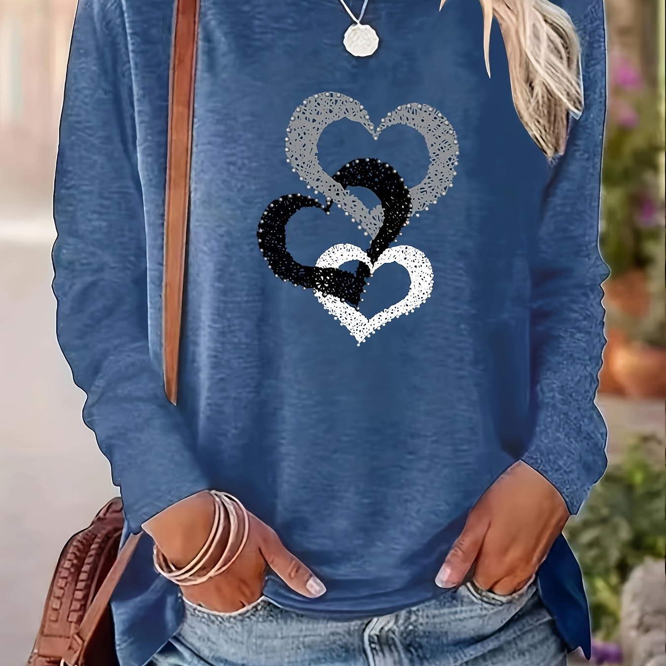 

T-shirt À Col Rond Imprimé Cœur, Haut Décontracté À Manches Longues Pour Le Printemps Et L'automne, Vêtements Pour Femmes